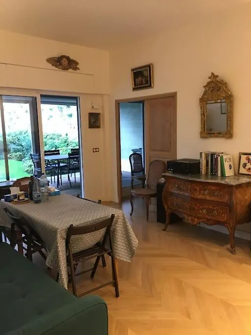 Appartement 4 Personnes Avec Jardin-Paris Centre Apartment Paris