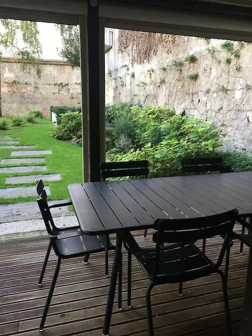 Appartement 4 Personnes Avec Jardin-Paris Centre 0*, Paris